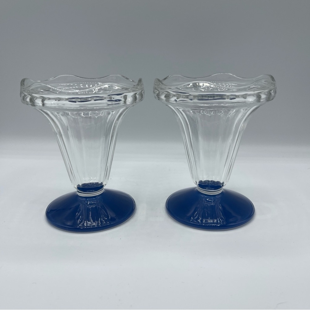 2 Vintage France Ice Cream Sundae Parfait Ruffled Edge Dessert Clear & Blue